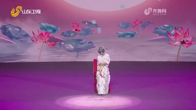 厉害了!索明芳倾情演绎京剧《战宛城》,高难度跷功表演惊艳全场