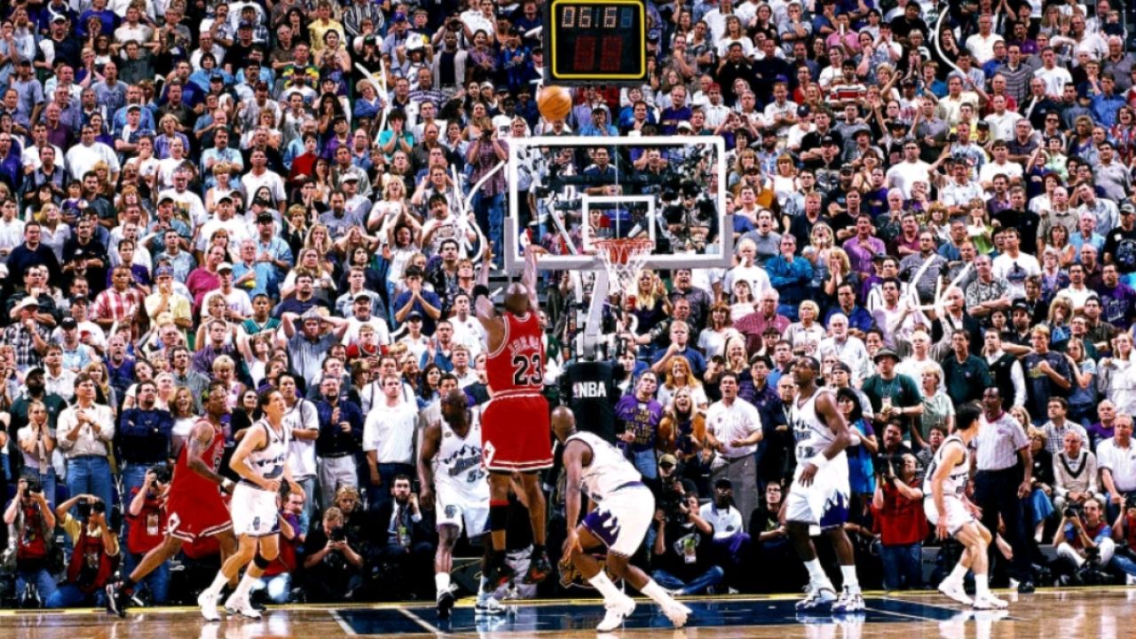 乔丹这个绝杀到底有没有推拉塞尔?篮球之神生涯因此完美落幕