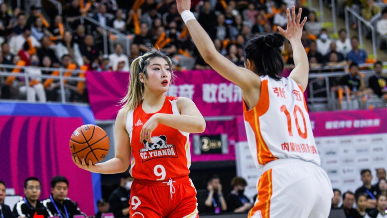 wcba大逆转!四川总决赛1-0内蒙古 李梦撂倒对手 韩旭2