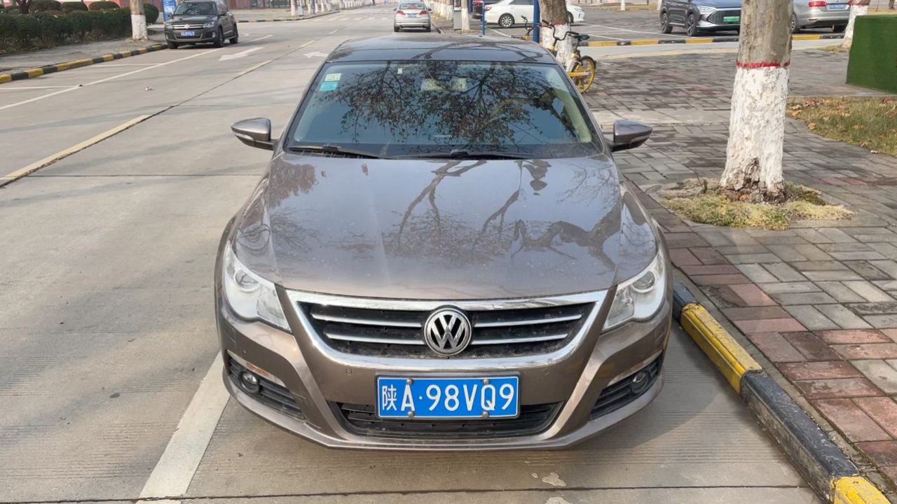 灰色第一代大众cc