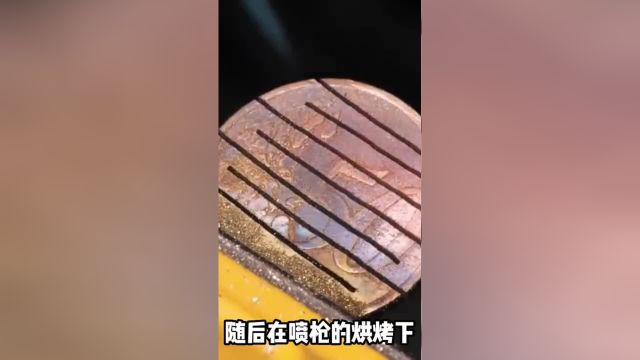 工匠用一枚美分硬币,给女友定制疯狂的金蛇臂环,惊吓与时髦并存#手工制作#珠宝首饰#臂环#手作饰品#手工艺