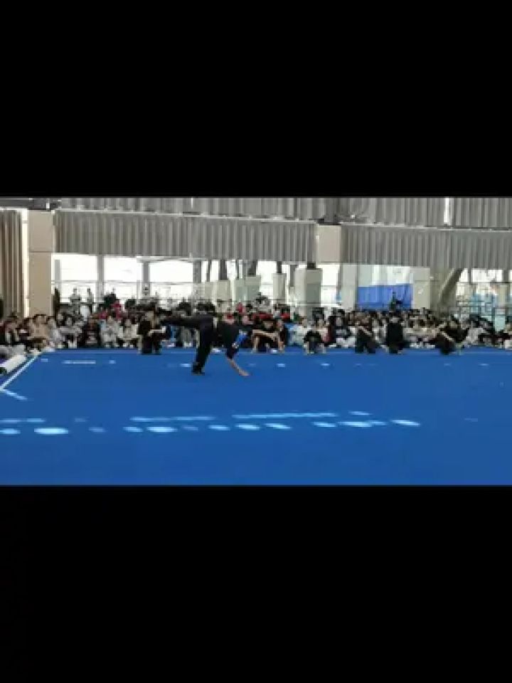 主题党日活动#郑州工商学院#体教融合#霹雳舞