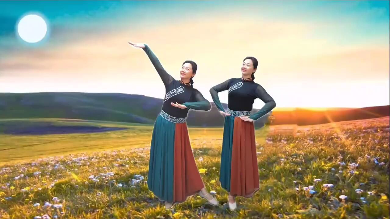 优美大气的蒙古舞《天边的月亮》