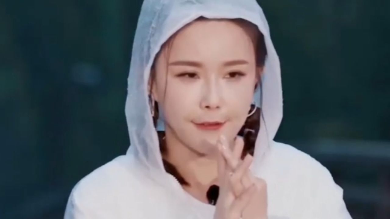 悦悦组虽然跑步落后,但在最后回答问题时,顺利反超