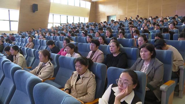 宿州市方亮卓越校长工作室与马鞍山市沈申福名校长工作室开展研讨交流活动