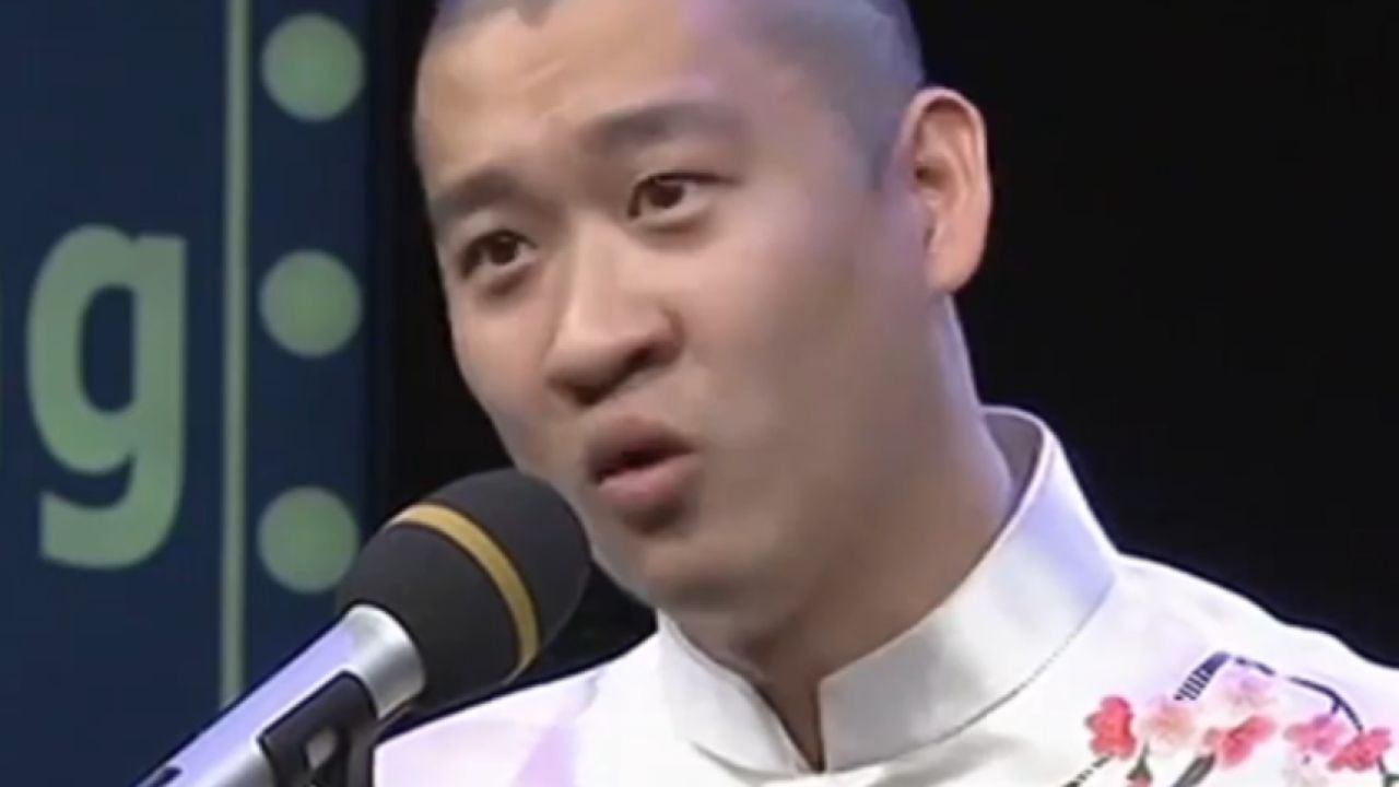 曹云金讲述儿时时光,上学时候让人怀念,最喜欢体育课