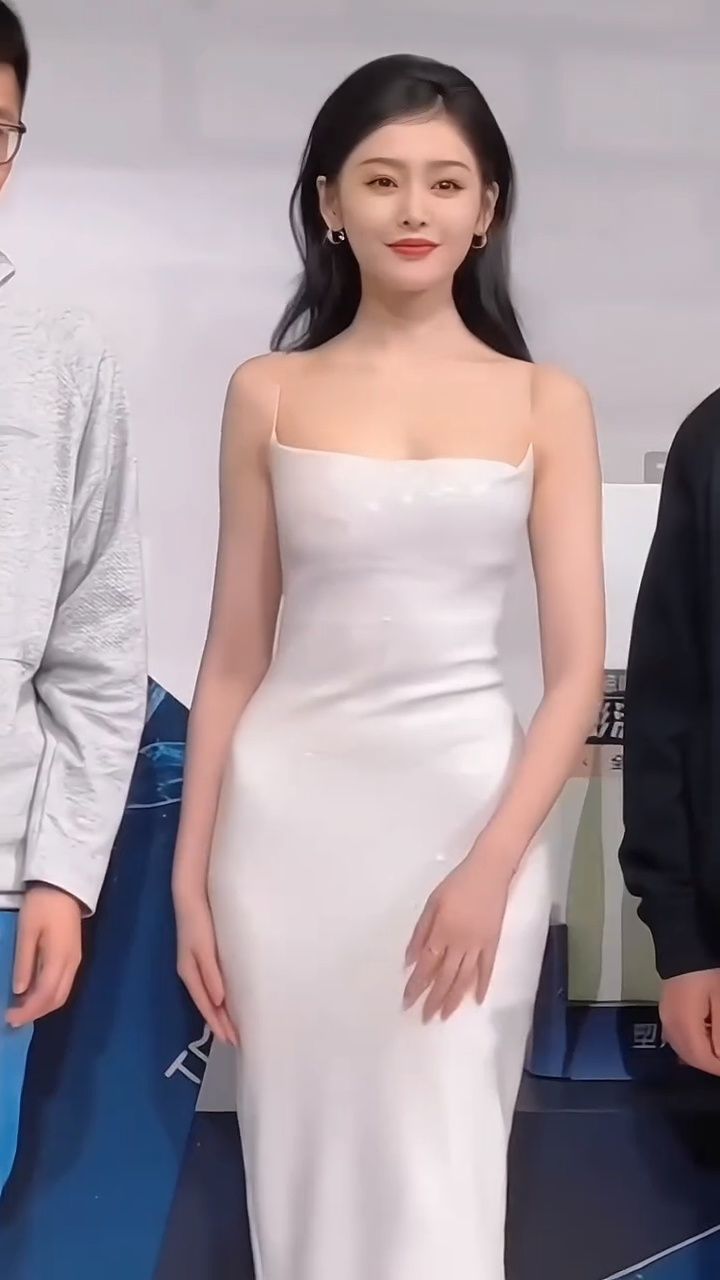 张天爱(crystal),本名张娇,出生于黑龙江省绥化市,中国内地影视女演员