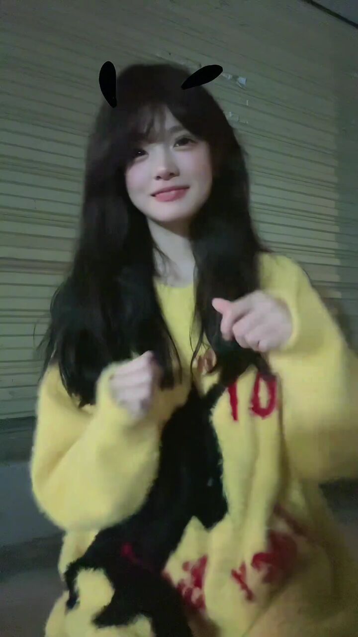 卖萌 #手势舞 #表演秀 #美女摇 #清纯妹子 #特效拍摄