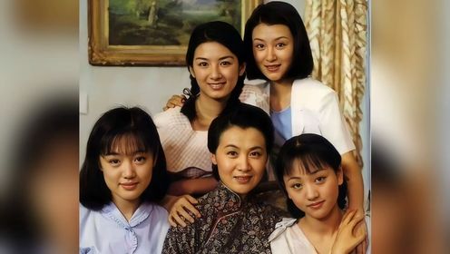 李媛媛和她“四个女儿”的合影，你能认出他们都是谁吗？