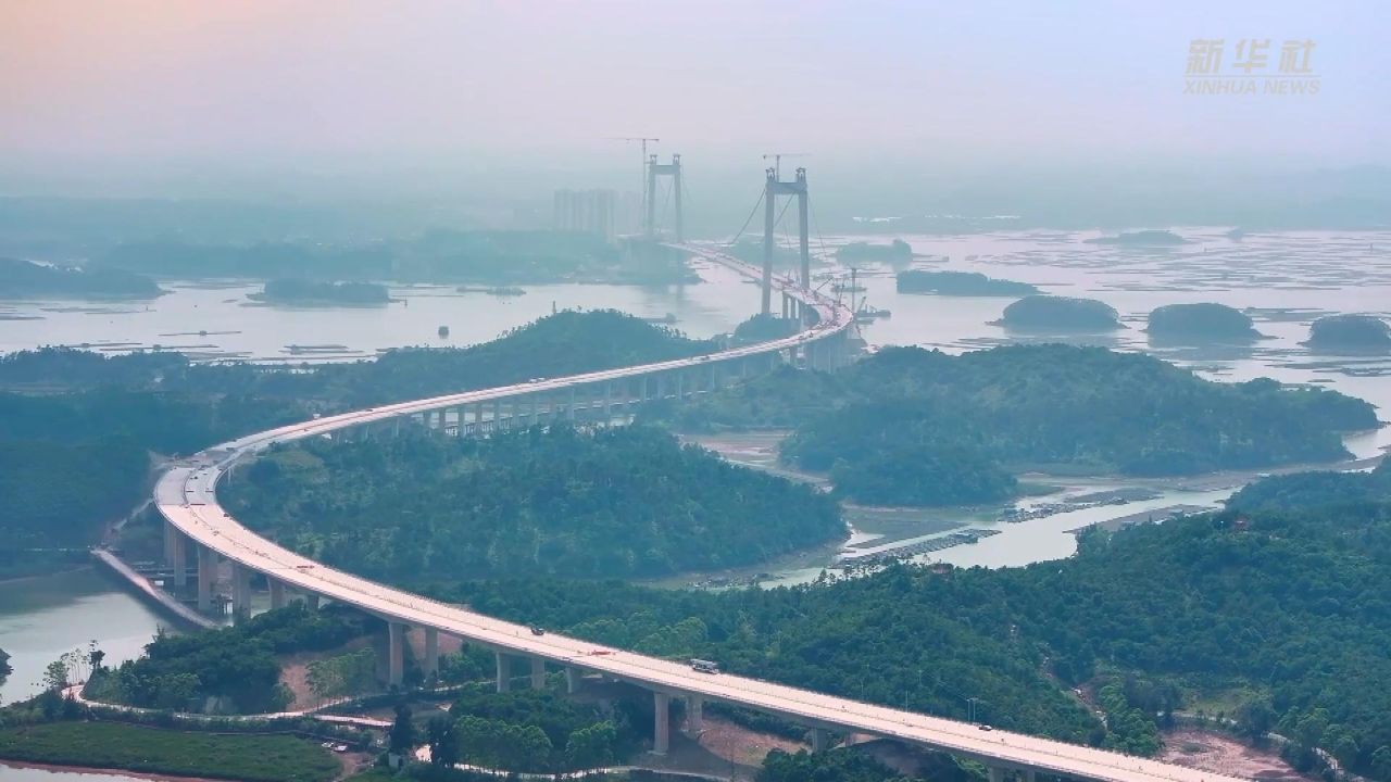 广西最长跨海大桥龙门大桥全线贯通