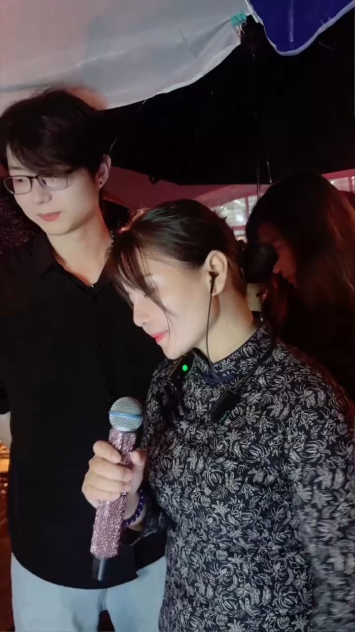 讲什么山盟海誓