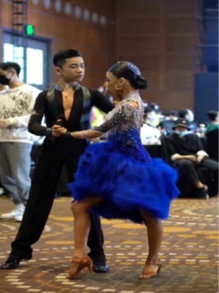 赛场下的墨茉组合,一幕幕的暖心,默契度十足