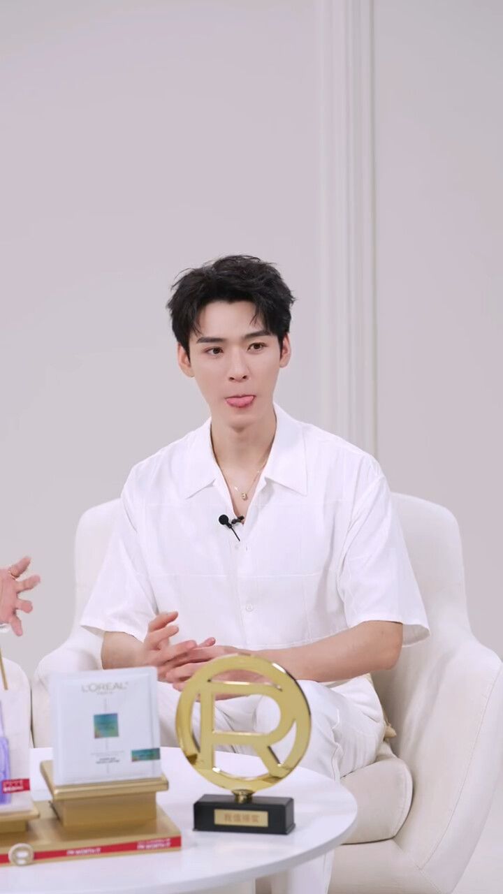 【龚俊】巴黎欧莱雅直播全程