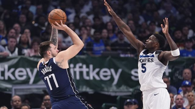 森林狼vs独行侠五佳球 东契奇妙传琼斯空接炸筐 东契奇高难度逆天3+1