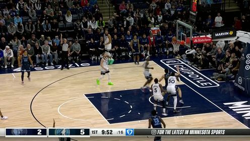 《NBA全场集锦》人群之中强硬发难 扎克伊迪无惧干扰勾手打成2+1