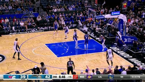 《NBA全场集锦》逼到这份上也能传出去 布莱克妙传艾萨克双手暴扣