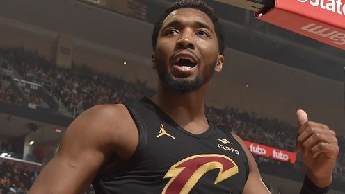《NBA骑士》【球星】米切尔vs魔术集锦 全场15中9三分5中2得到22分3篮板
