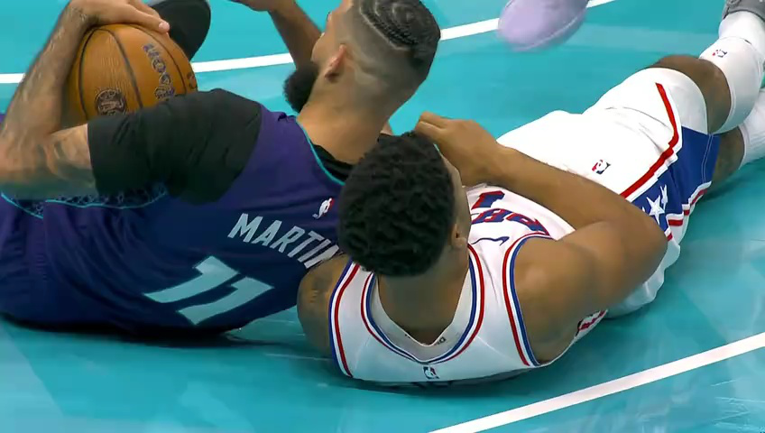 76人vs黄蜂 NBA杯小组赛：76人vs黄蜂第4节中文解说回放