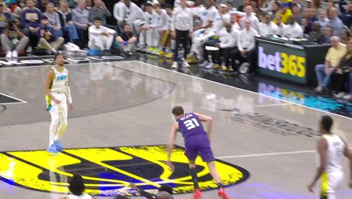 《TOP时刻》3日NBA最佳助攻 哈利伯顿倒车式击地妙传助攻托平双手暴扣
