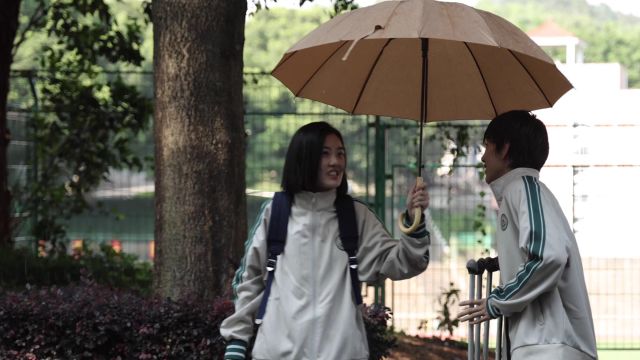 麦冬庄洁“历经风雨”的少年往事