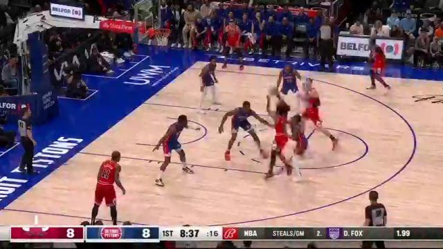 NBA常规赛：步行者vs骑士第1节英文原声回放