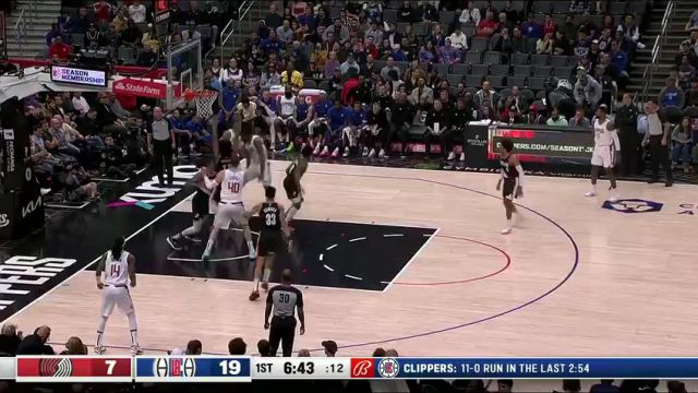 NBA常规赛：开拓者vs快船第1节中文解说回放