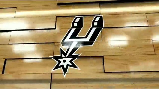 NBA常规赛：鹈鹕vs马刺第2节英文原声回放