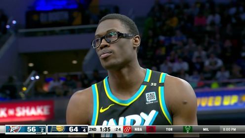 《NBA全场集锦》快来欣赏暴力美学！史密斯脚踩弹簧飞天暴扣还有加罚