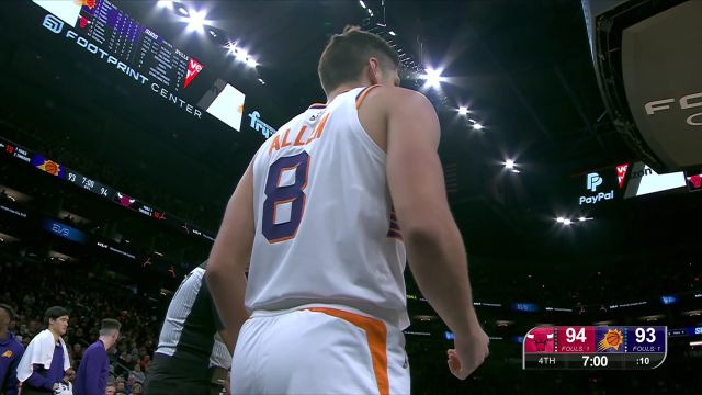 单枪匹马拯救世界 杜兰特手感火热贡献无解进攻反超比分