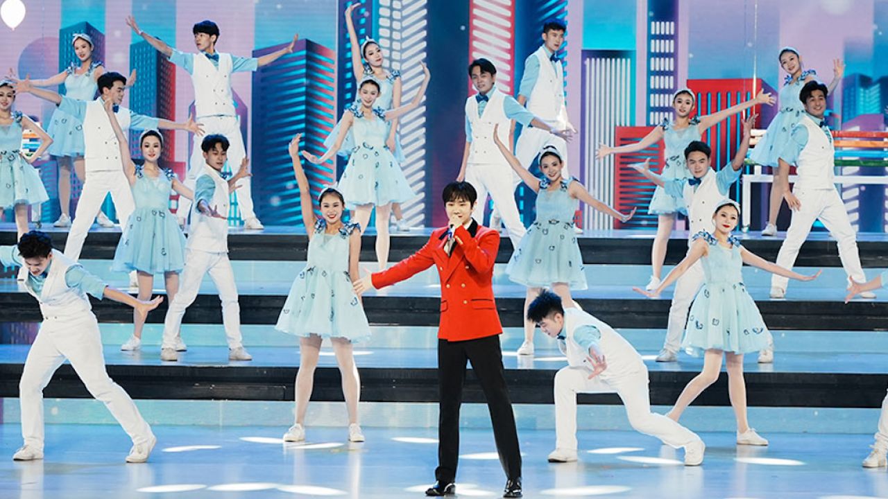 春晚经典歌舞打包看_纯享:汪苏泷歌曲《闪耀》_综艺_高清完整版视频在线观看_腾讯视频