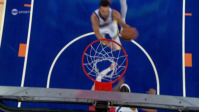 勇士VS尼克斯五佳球 库明加后场长传库里三分一箭穿心