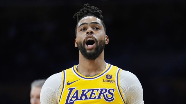 拉塞尔vs独行侠集锦 轻取29分全场命中5记三分