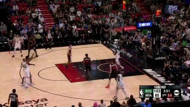 NBA常规赛：凯尔特人vs热火第3节英文原声回放