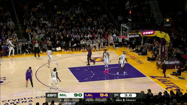 不放过任何机会 湖人抓住字母哥失误完成3秒5分的惊人之举