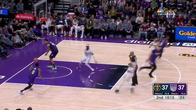 脚踩风火轮 蒙克快马加鞭反击一条龙暴力扣篮