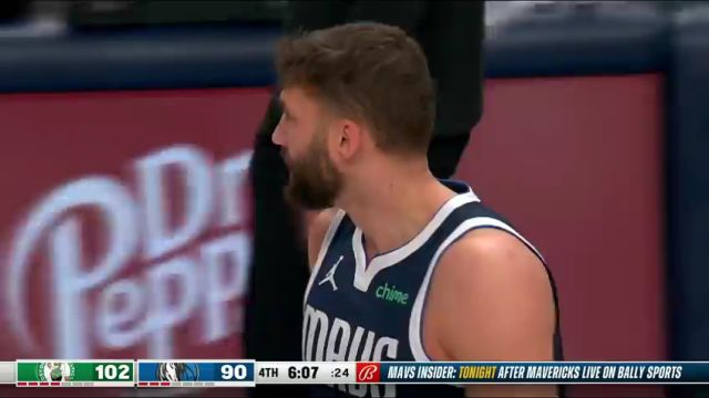 NBA常规赛：凯尔特人vs独行侠第4节英文原声回放