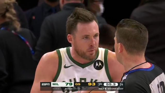 NBA常规赛：雄鹿vs勇士第3节英文原声回放