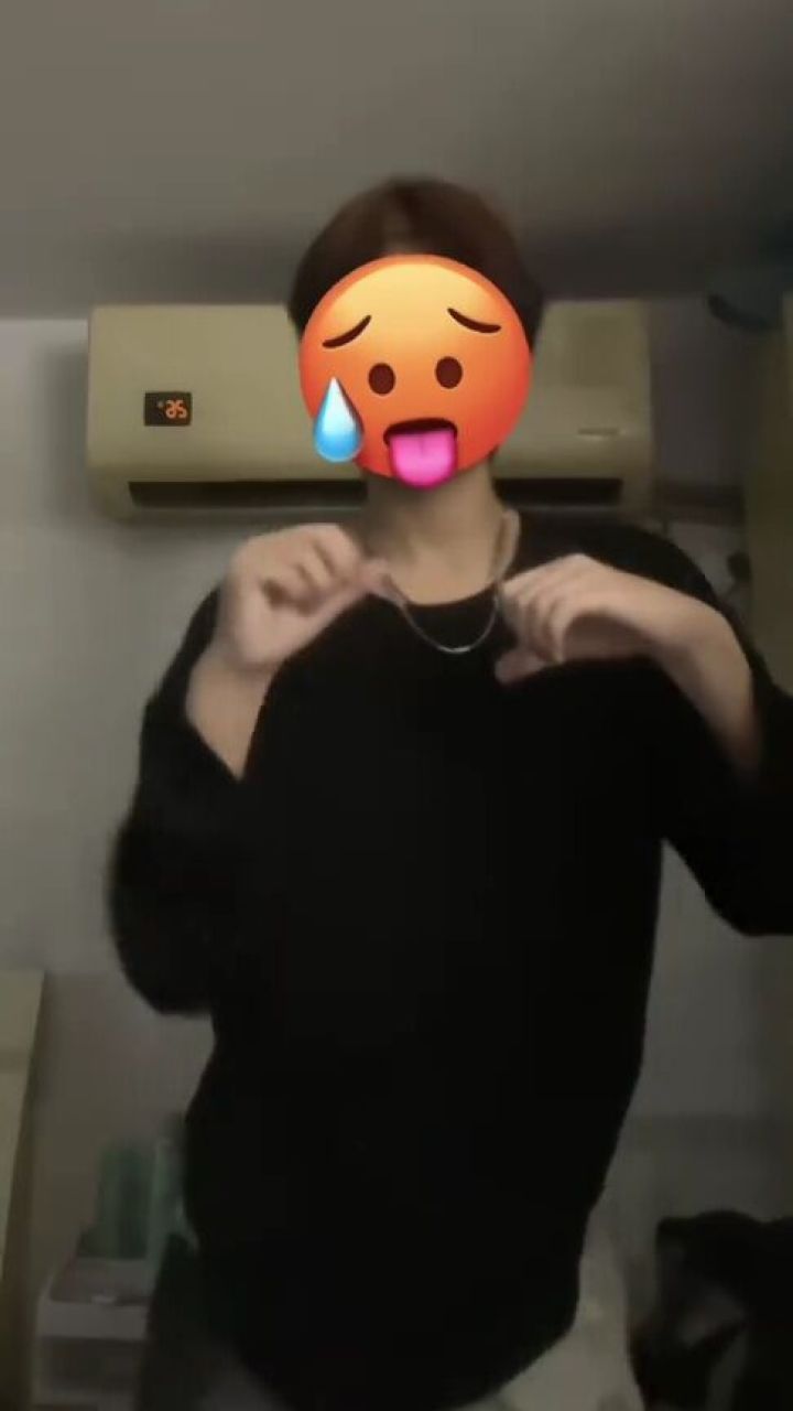 来点肘击#慢摇 #浅跳一下 #肘击摇摆舞 #扭一扭 #扭腰