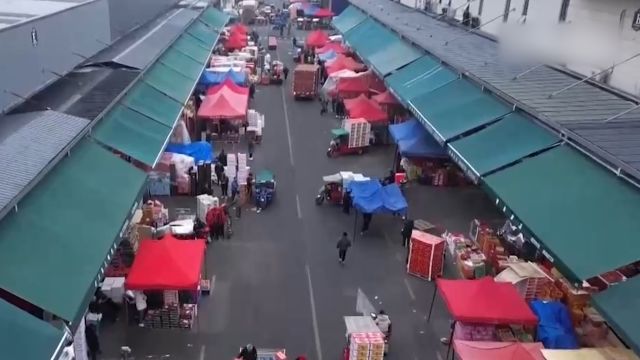 浙江金华:批发市场货源足,瓜果飘香传千里