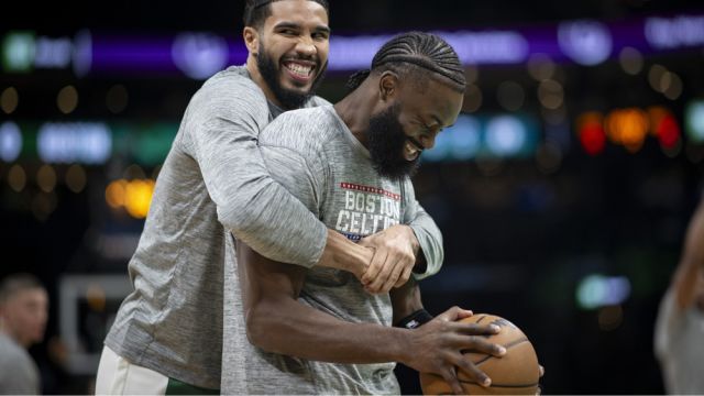 NBA最新夺冠赔率：绿军领跑，掘金快船分列二三，湖人第九