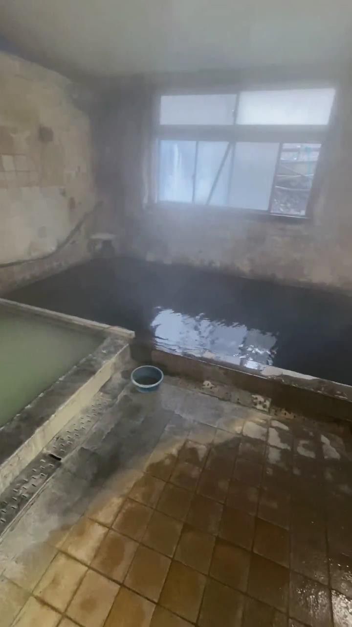 日本神秘黑温泉的后续来了!