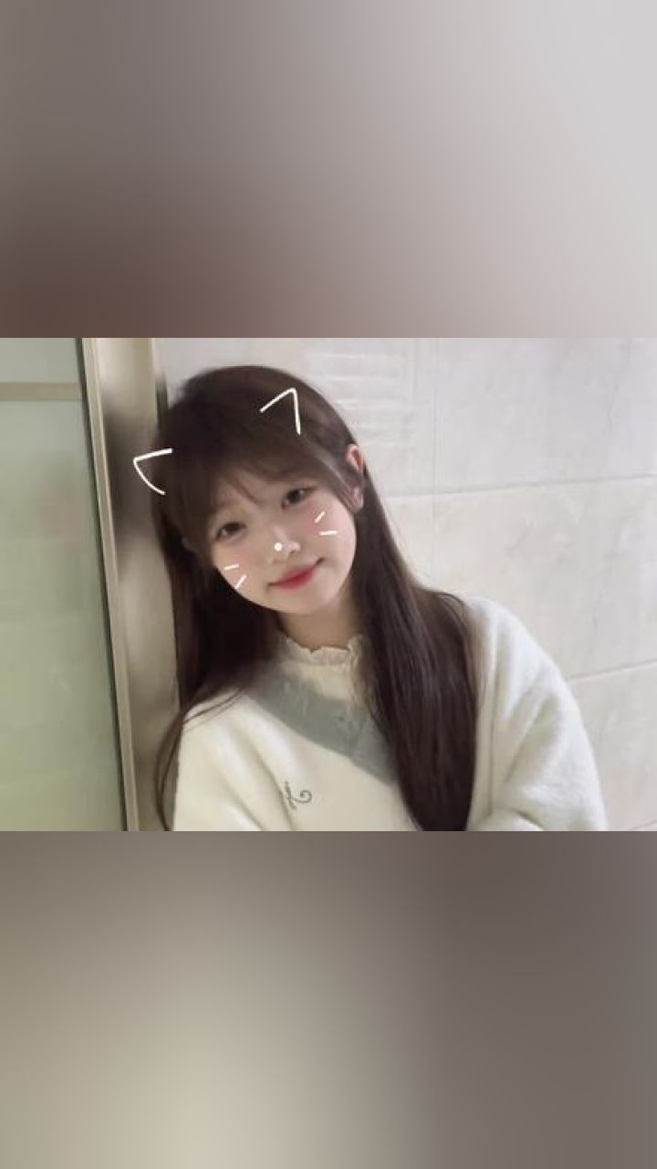 重庆的小姐姐们我来啦#扭一扭 #圆脸 #甜妹 #手势舞 #生活碎片