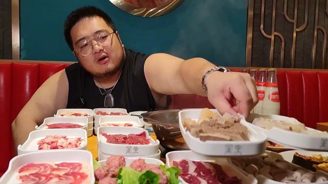 78体验鲜黄牛肉放题,肉质新鲜,品种齐全,简直实现黄牛肉自由,赶紧冲啊!!下