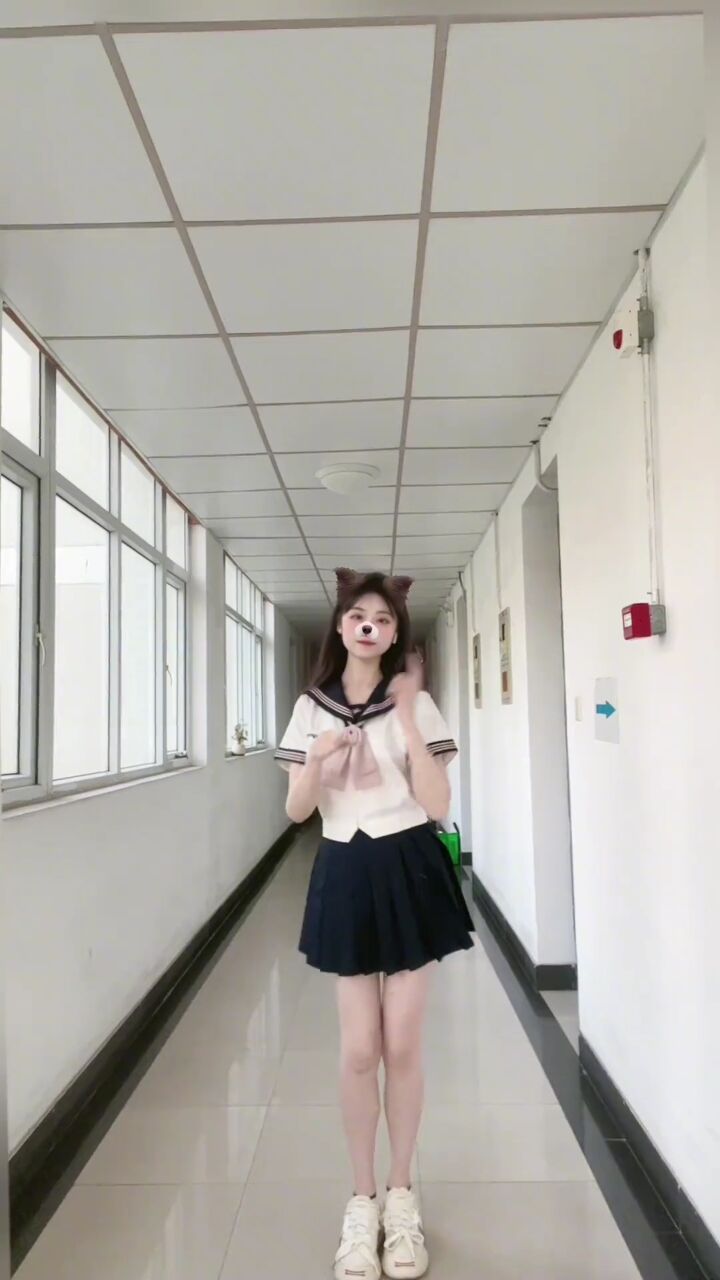 你终于刷到我嘞 不要走开～#赵露思新歌有你在 #dj版 #甜妹