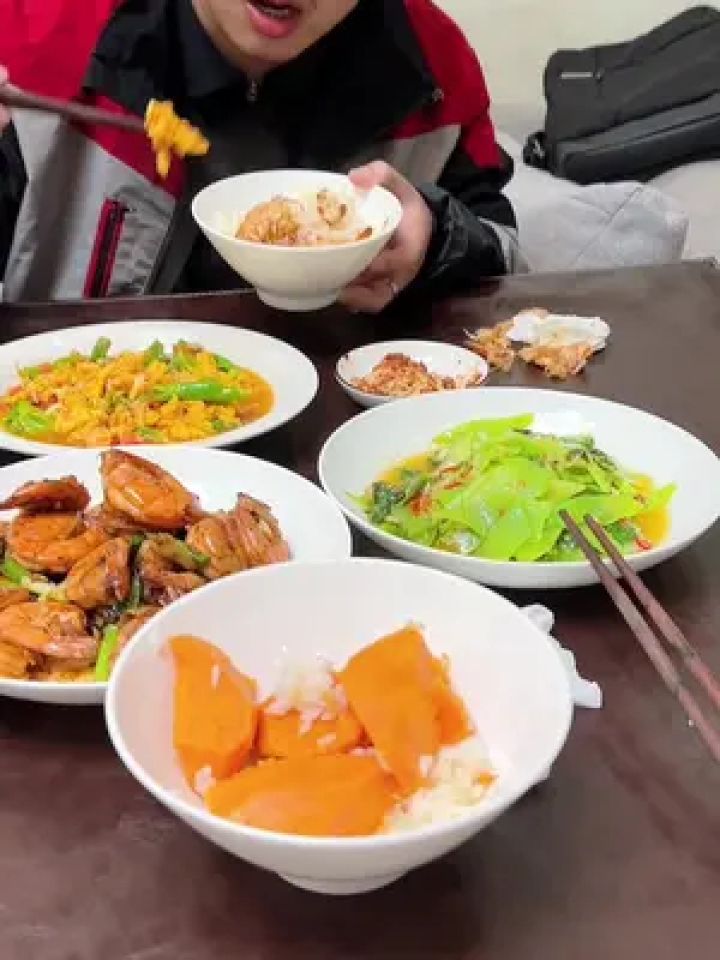 干饭人最拒绝不了的一道菜 请问什么样的家常菜在你心目中可以封伞