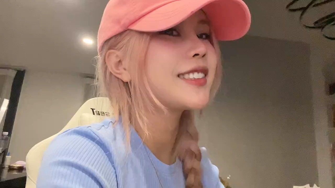 夏日歌会麦小兜宝贝在干嘛