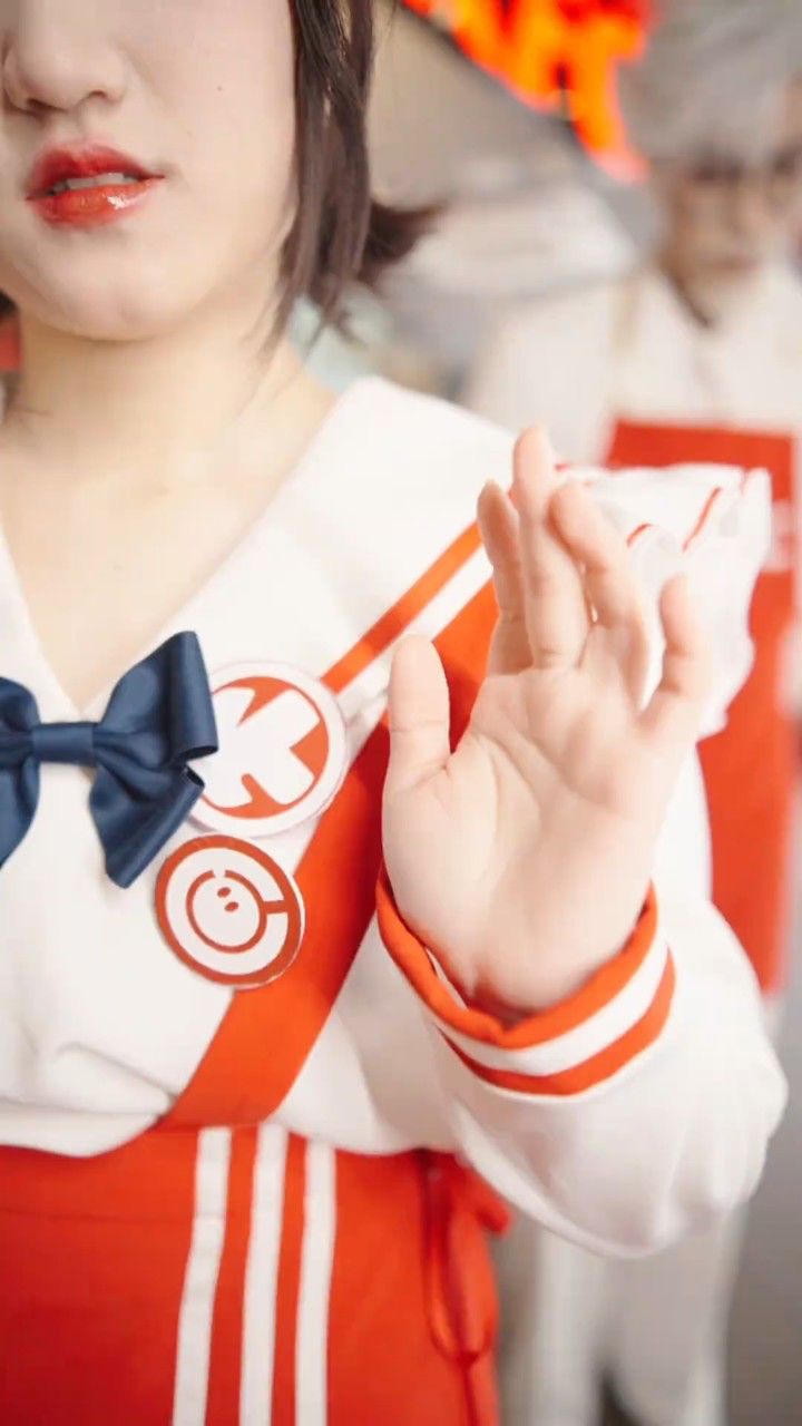 鸡块姐竟然在肯德基跳科目三