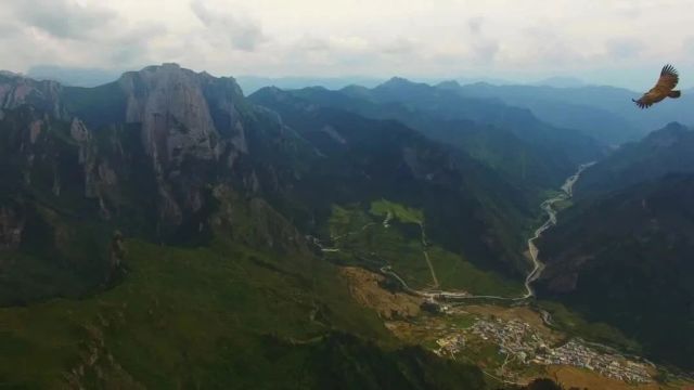 天南地北找天坑 09 : 陕西汉中天坑群横空出世