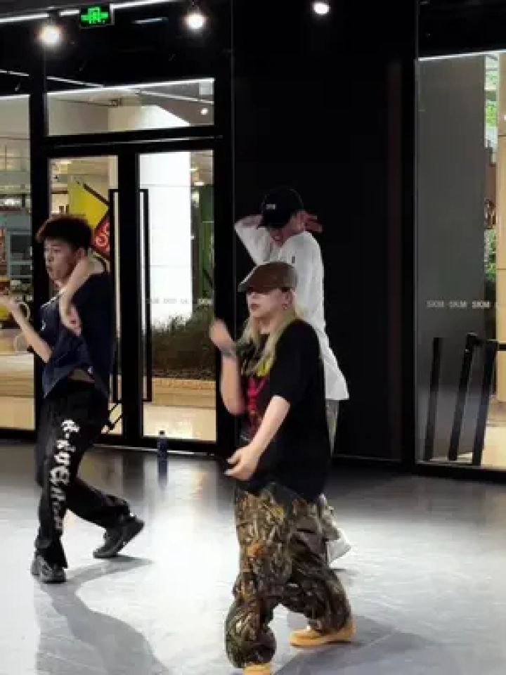 李娇编舞 #小鬼mood 每周四杭州一日游(欢迎周四一起)dw帅哥们