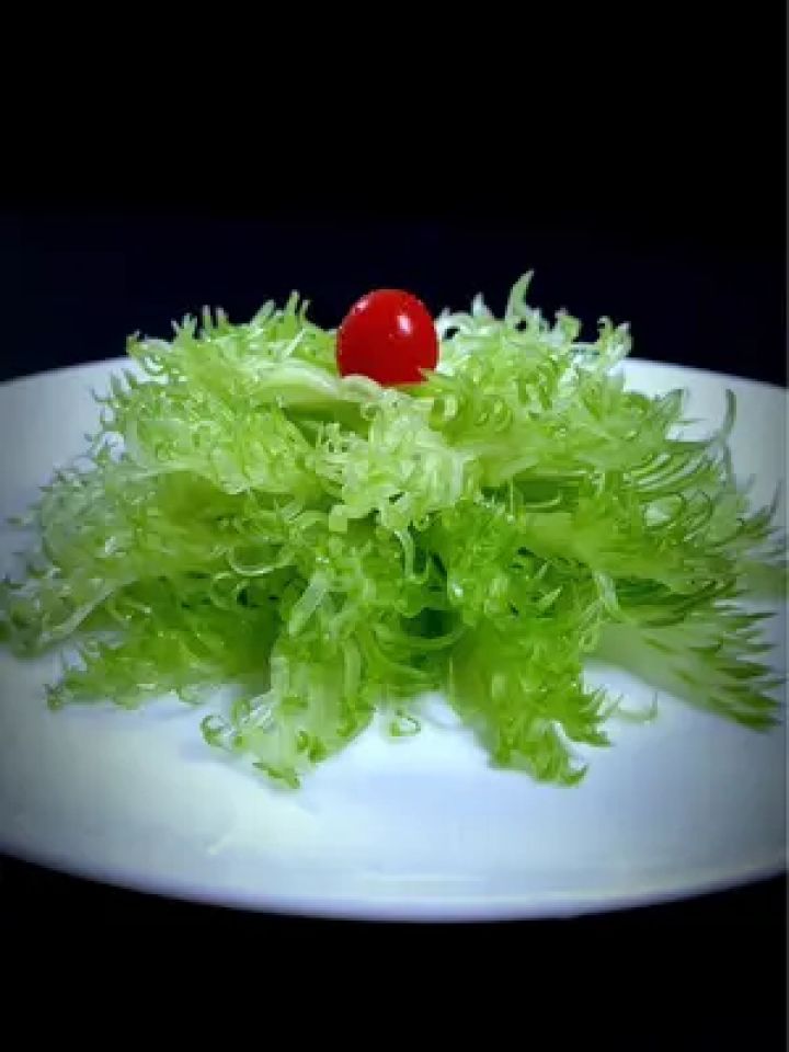 西芹做成吃不起的样子#西芹 #凤尾西芹 #刀工 #吃出仪式感 #果蔬造型